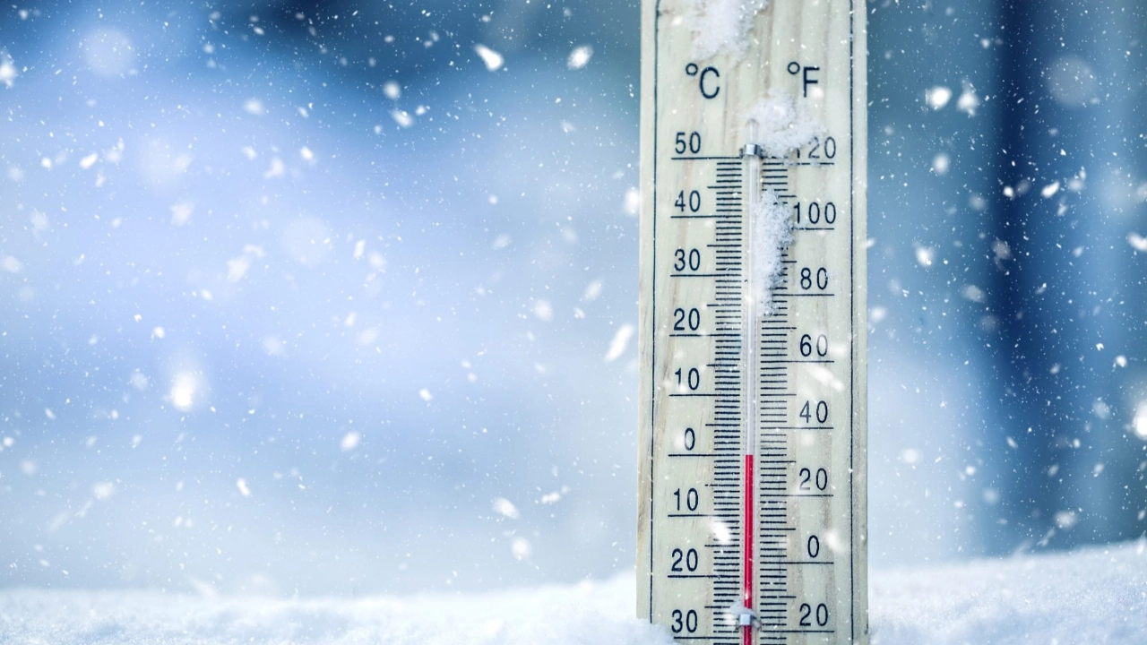 تحذير للأهالي.. موعد انخفاض درجات الحرارة وفرص سقوط الأمطار في القاهرة قريباً